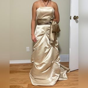 Grad/Wedding Dress